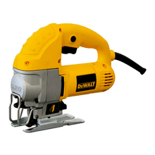 Caladora accion orbital V.V. 5.5 Amp DeWALT estuche